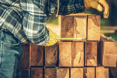 La madera ha sido otro material que ha experimentado un fuerte aumento en su valor.