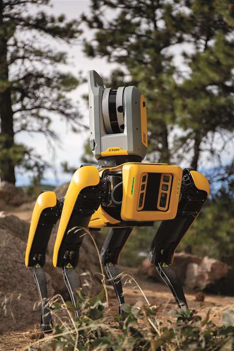 Robô Spot da Boston Dynamics com sistema de digitalização 3D Trimble X7 (Foto: Trimble)